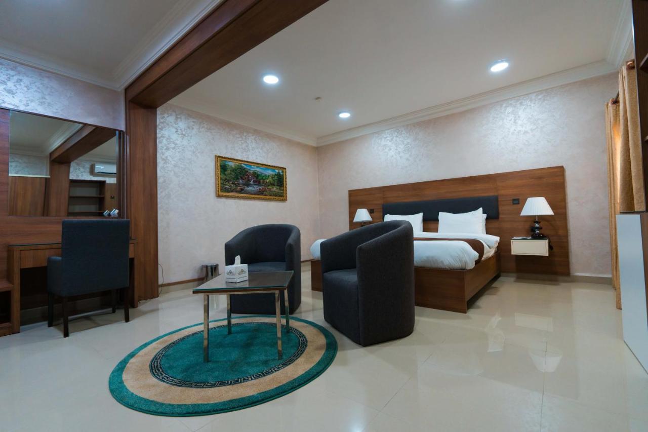 Phoenicia Suites Wupa Εξωτερικό φωτογραφία