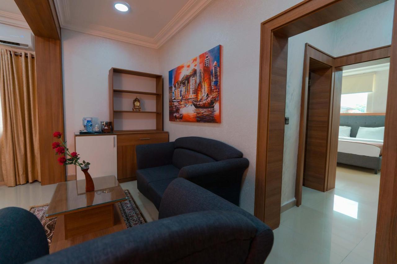 Phoenicia Suites Wupa Εξωτερικό φωτογραφία